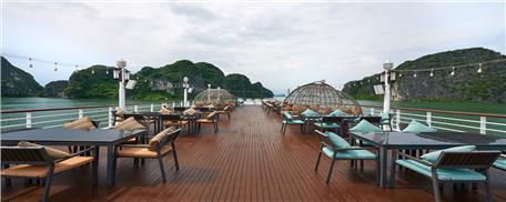 Tour du lịch Hạ Long trên du thuyền Paradise Delight